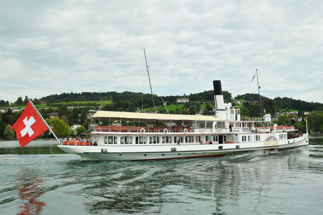 Обои картинки фото корабли, пароходы, теплоход, река