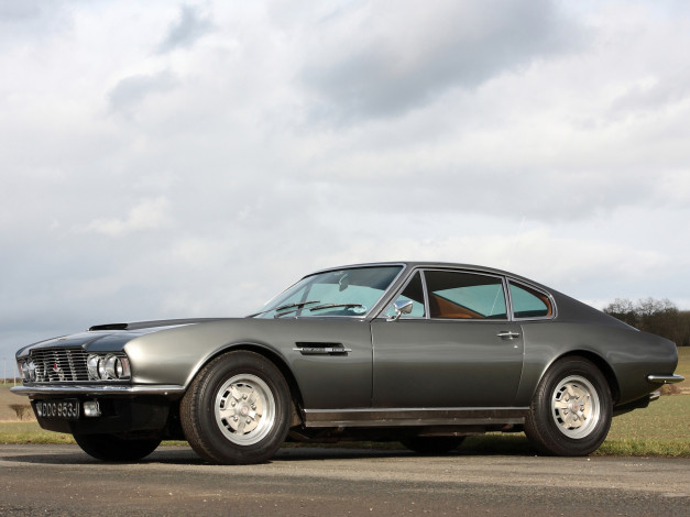 Обои картинки фото aston martin dbs v8 1972, автомобили, aston martin, 1972, aston, martin, dbs, v8