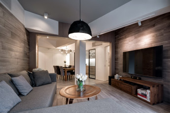 Картинка интерьер гостиная диван люстра телевизор