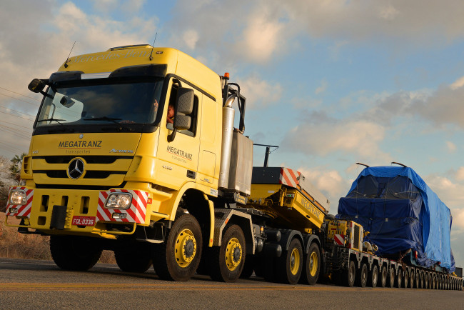 Обои картинки фото автомобили, mercedes trucks, mercedes