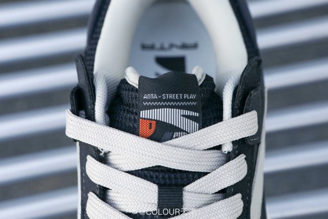 Обои картинки фото разное, одежда,  обувь,  текстиль,  экипировка, кроссовок, шнурки