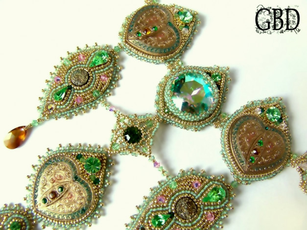 Обои картинки фото гузель, бакеева, махарани, разное, украшения, аксессуары, веера