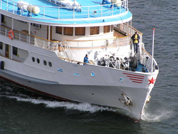 Обои картинки фото на, енисее, корабли, теплоходы