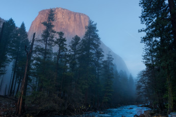 Картинка природа горы река скала лес