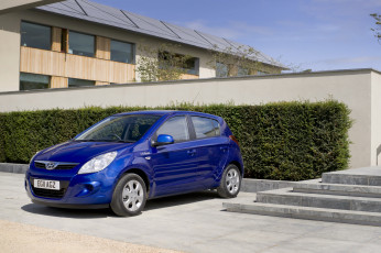 Картинка 2012 hyundai i20 bluedrive автомобили 