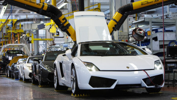 Картинка автомобили lamborghini ламборджини сборка цех диски