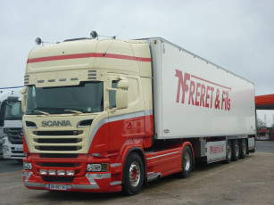 Картинка автомобили scania+ выставка улица контейнеровоз тягач грузовик