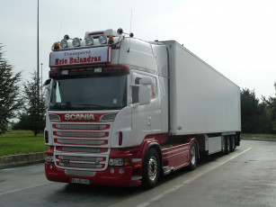 Картинка автомобили scania+ выставка улица контейнеровоз тягач грузовик