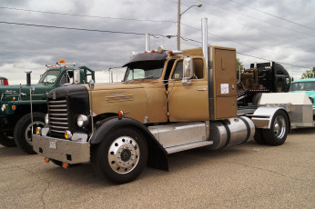 Картинка international+truck+model+402 автомобили international navistar грузовые бронеавтомобили сша автобусы