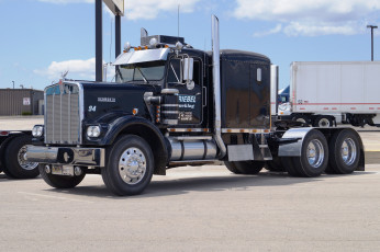 Картинка kenworth+truck автомобили kenworth+ выставка улица kenworth сша автобусы truck company