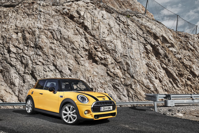 Обои картинки фото 2014 mini cooper s, автомобили, mini, john, cooper, желтый, тюнинг