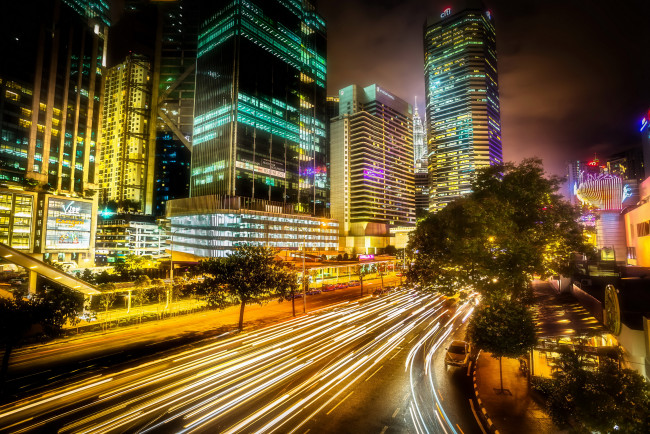 Обои картинки фото kuala lumpur  малазия, города, куала-лумпур , малайзия, небоскребы, дома, дорога, огни, ночь, малазия