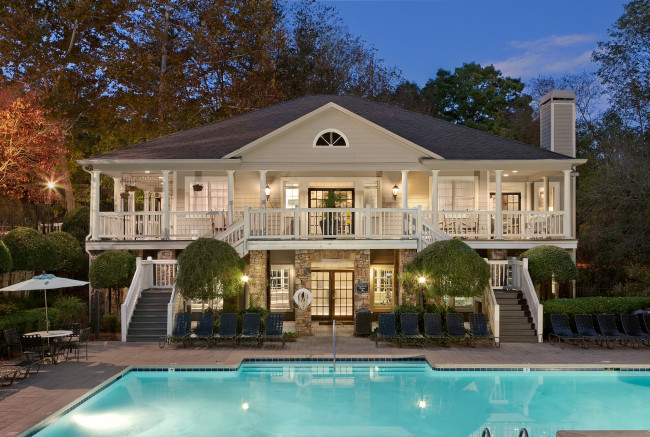 Обои картинки фото интерьер, бассейны,  открытые площадки, бассейн, дом