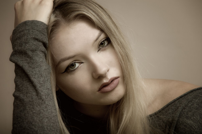 Обои картинки фото девушки, -unsort , лица,  портреты, взгляд, лицо