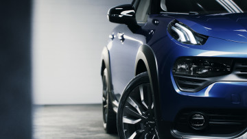 Картинка 2018+lynk+&+co+02 автомобили фрагменты+автомобиля 2018 lynk and co 02 синий кроссовер бампер китай