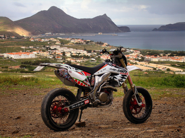 Обои картинки фото мотоциклы, honda