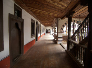 Картинка интерьер холлы лестницы корридоры