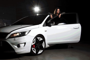 Картинка автомобили авто девушками бутон капли