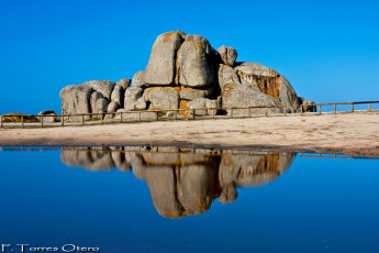 Картинка природа побережье отражение