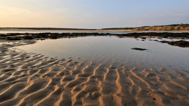 Обои картинки фото природа, побережье, море, берег, небо, пейзаж