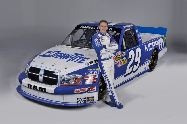 Обои картинки фото автомобили, dodge, козлёнок, фон, subject