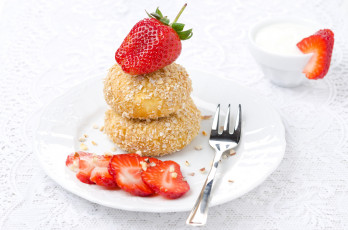 Картинка еда мороженое десерты клубника сырники