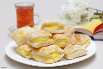 Картинка еда пирожные +кексы +печенье слойки