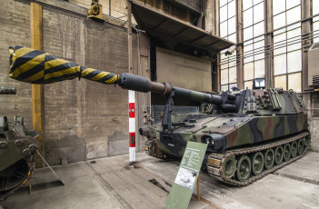 Картинка m109+m-76073 техника военная+техника музей бронетехника вооружение