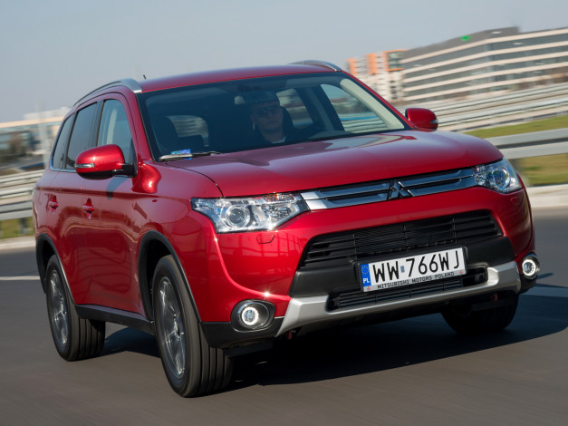 Обои картинки фото автомобили, mitsubishi, красный, 2014, outlander