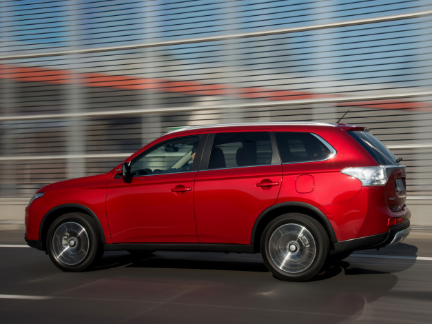 Обои картинки фото автомобили, mitsubishi, outlander, красный, 2014