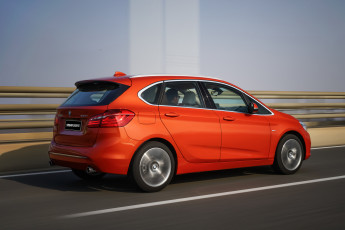Картинка автомобили bmw active 220i 2016г f45 cn-spec line luxury tourer