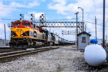 Картинка техника поезда локомотив рельсы состав