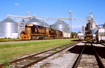 Картинка техника поезда локомотив рельсы состав