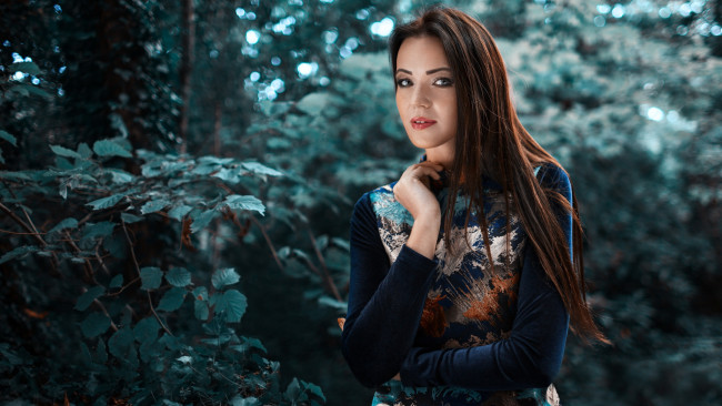 Обои картинки фото девушки, -unsort , брюнетки,  шатенки, лицо, взгляд