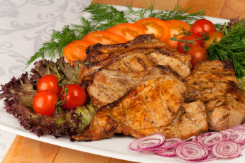 Картинка еда мясные+блюда помидоры зелень лук томаты шашлык