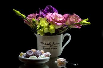 Картинка еда натюрморт леденцы конфеты эустома