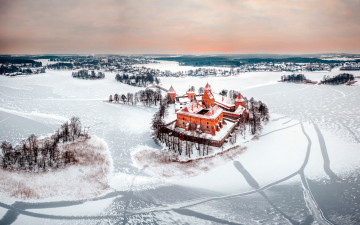 Картинка города тракайский+замок+ литва trakai castle