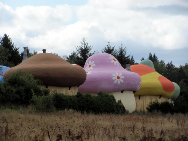 Обои картинки фото разное, сооружения,  постройки, домики