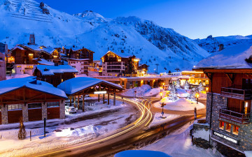 Картинка города -+огни+ночного+города горы дома снег огни вечер