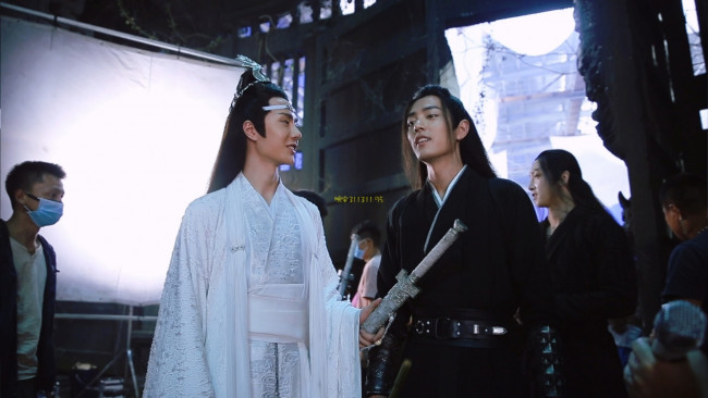 Обои картинки фото разное, знаменитости, ван, ибо, сяо, чжан, съемки, костюмы