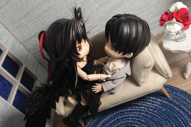 Обои картинки фото разное, игрушки, ангел, пара, диван