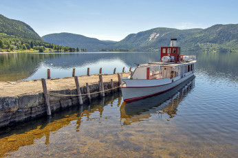 Картинка корабли теплоходы озеро теплоход