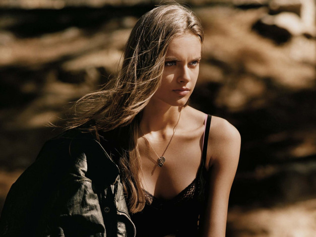 Обои картинки фото Zuzana Gregorova, девушки