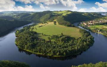 Картинка природа реки озера река рельеф зелень