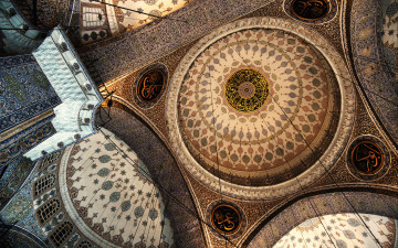 Картинка интерьер убранство роспись храма узор потолок