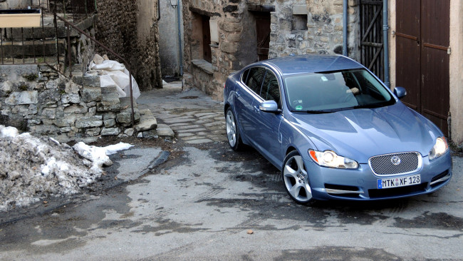 Обои картинки фото jaguar, xf, автомобили, land, rover, ltd, великобритания