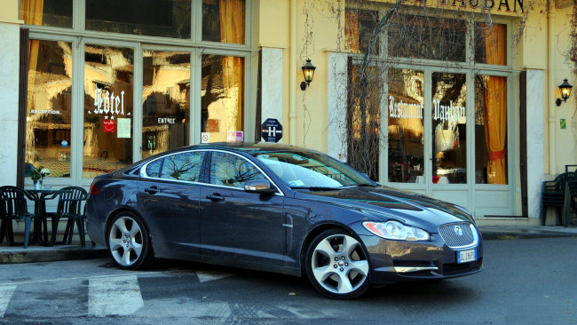 Обои картинки фото jaguar, xf, автомобили, великобритания, land, rover, ltd