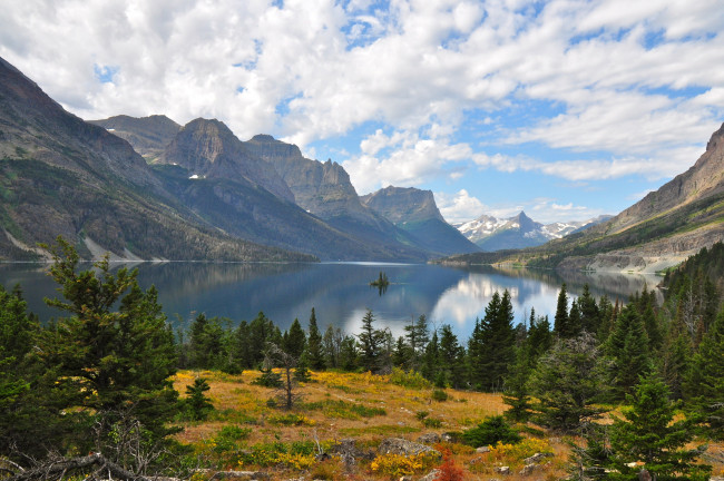 Обои картинки фото st, mary, lake, waterton, lakes, national, park, природа, реки, озера, озеро, горы
