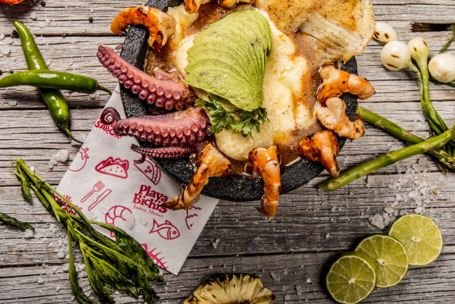 Обои картинки фото еда, рыба,  морепродукты,  суши,  роллы, снедь