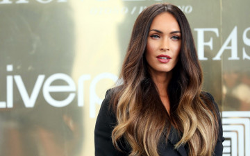 Картинка девушки megan+fox портрет